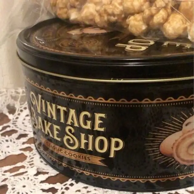 Vintage bake shop classic cookies