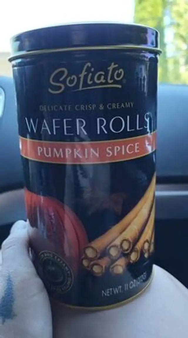 Wafer Rolls pumpkin spice