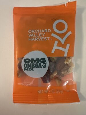 OMG Omega-3 Mix Walnuts, Dark Chocolate Blueberries, Sweetened Cranberries, Almonds & Pistachios