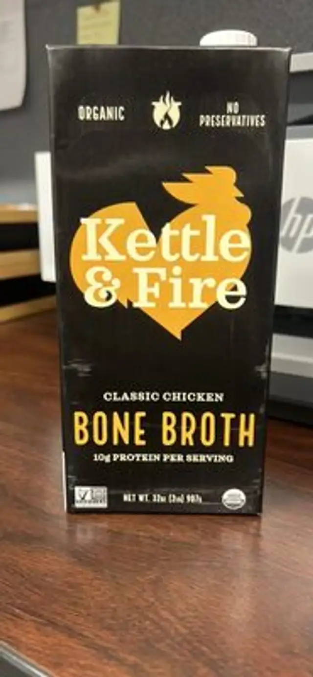 Classic Chicken Bone Broth front packaging