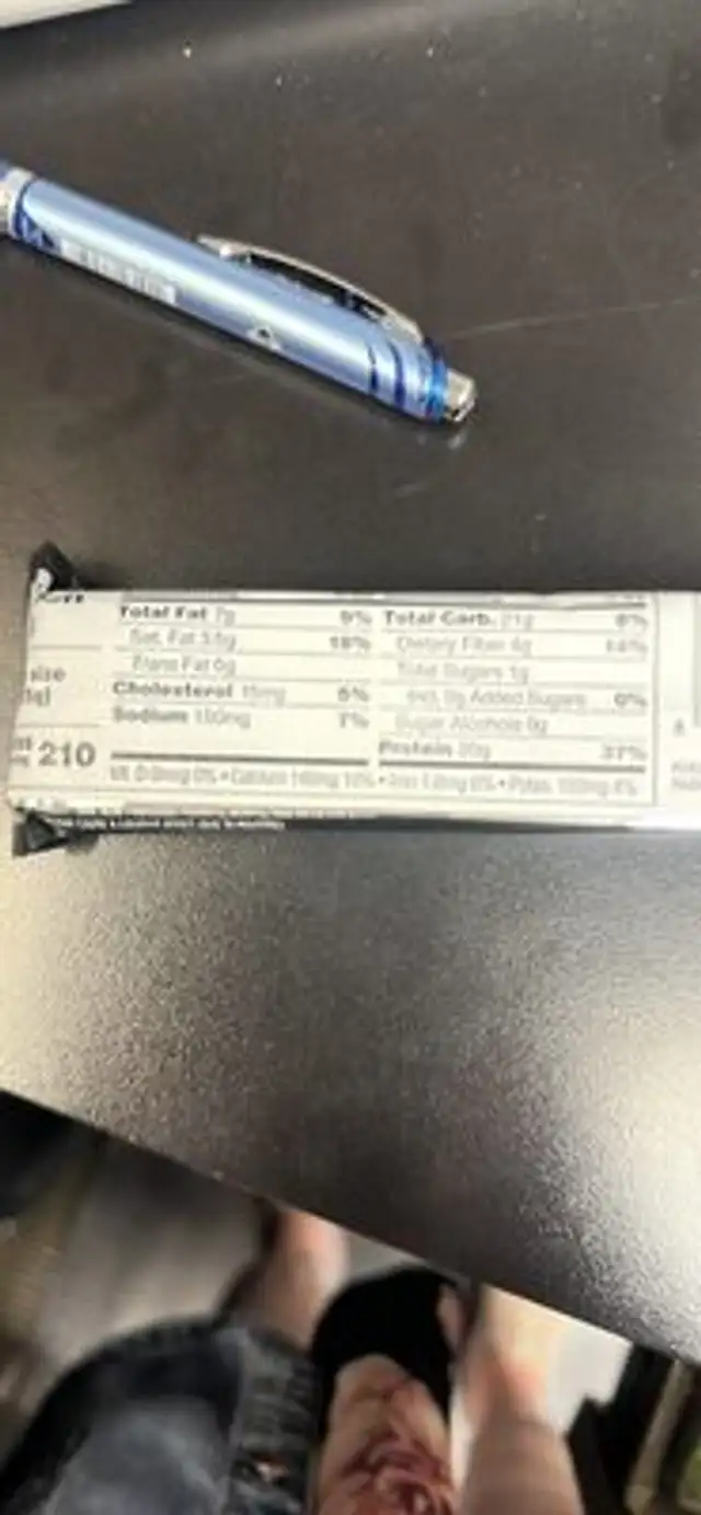PROTEIN BAR COOKIES & CARAMEL nutrition facts table