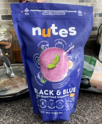 Black and Blue Frozen Superfoods Smoothies pucks