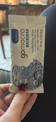 heartwarming retreat oatmeal + chocolate chip