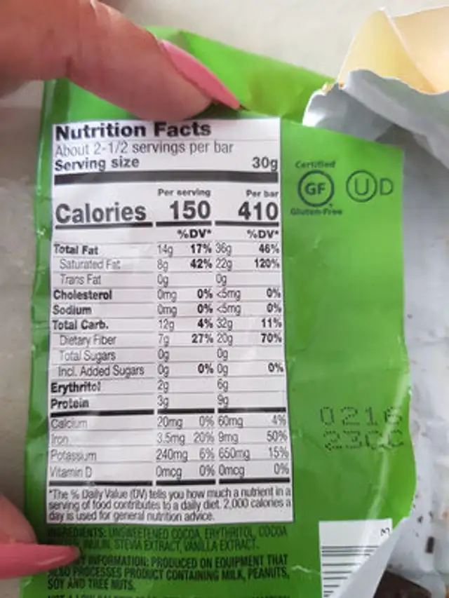 EXTREMELY DARK EXTRA DARK CHOCOLATE STYLE BAR ingredients label