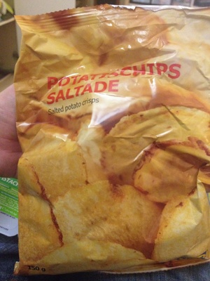 Chips de pommes de terre salées