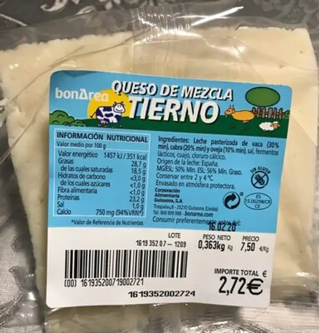 Queso de mezcla tierno front packaging