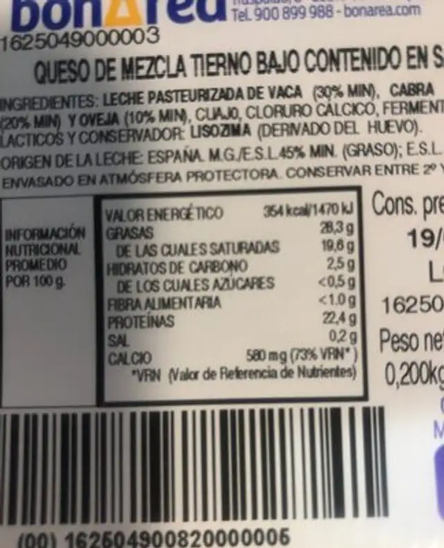 Queso de mezcla tierno bajo contenido en sal nutrition facts table