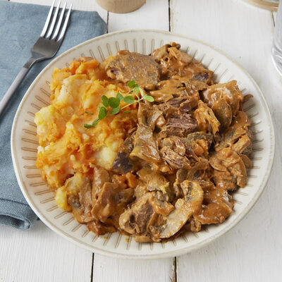 Boeuf Stroganoff, purée de carotte et de pommes de terre