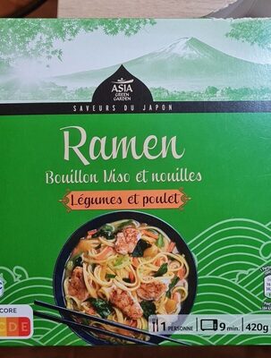 Ramen bouillon shoyu et nouilles aux légumes