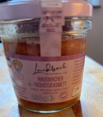 Hausmädchen Bauernfrühstück