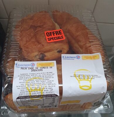 4 pains au chocolat + 4 croissants
