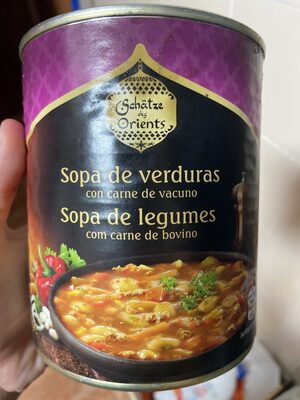 Sopa de verduras con carne de vacuno