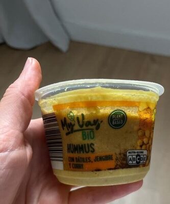 Hummus con dátiles jengibre y curry