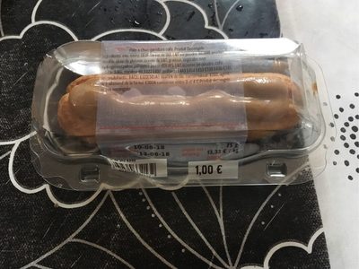 Eclair au café