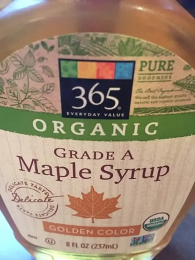 Maple syrup golden front packaging