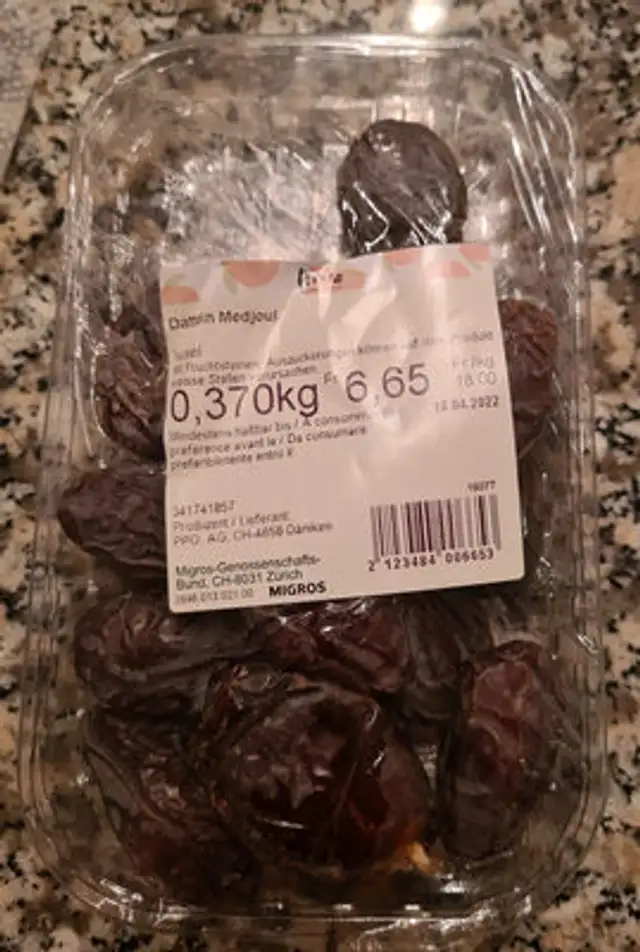 Datteln Medjoul front packaging