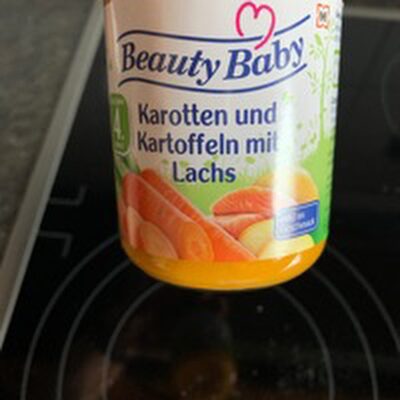 Karotten und Kartoffeln mit Lachs