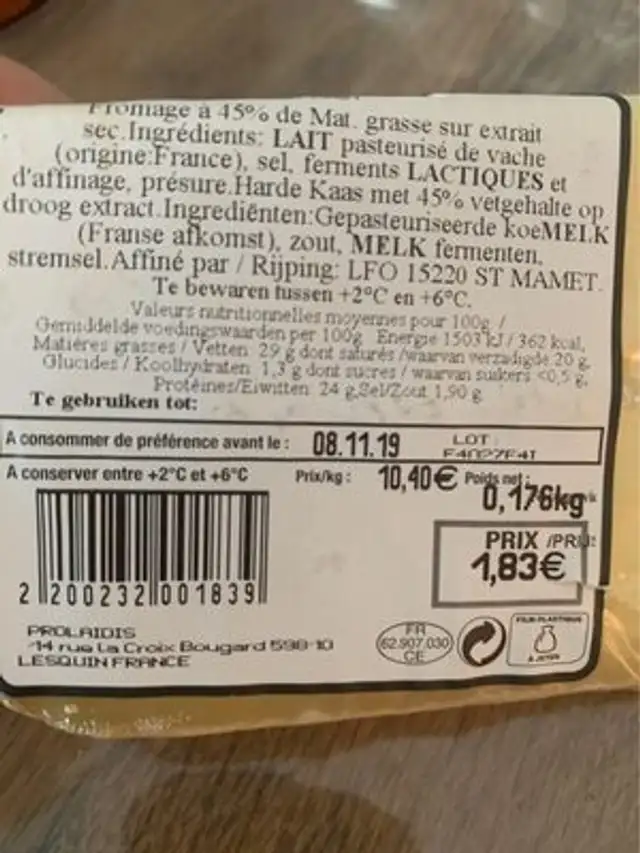 Cantal jeune nutrition facts table