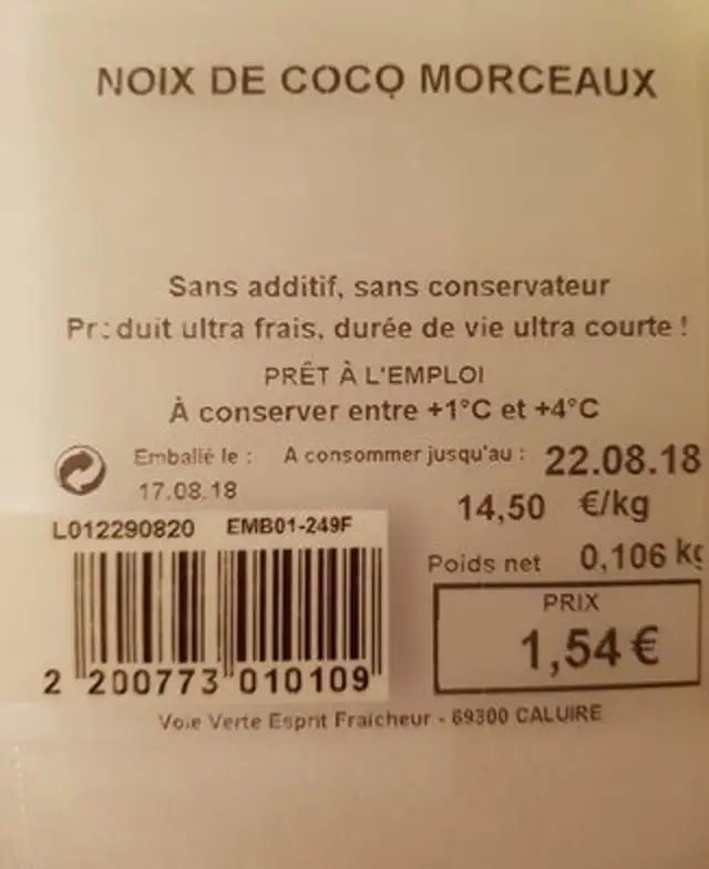 Noix de coco morceaux nutrition facts table