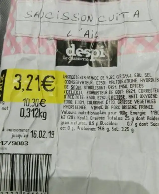 Saucisson cuit à l ail