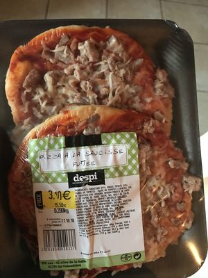 Pizza saucisse fumée