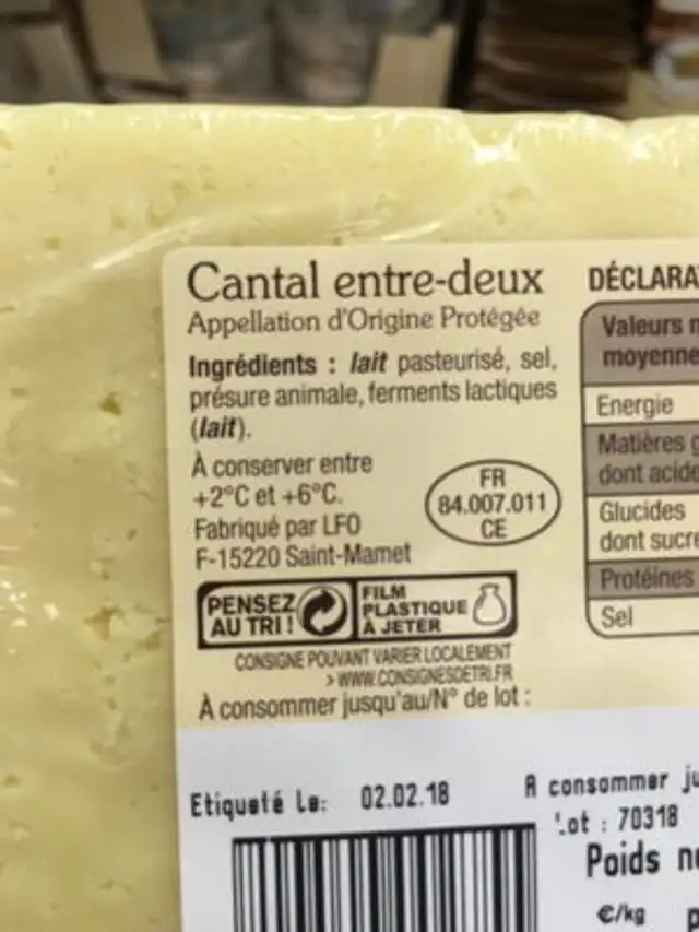 Cantal entre deux ingredients label