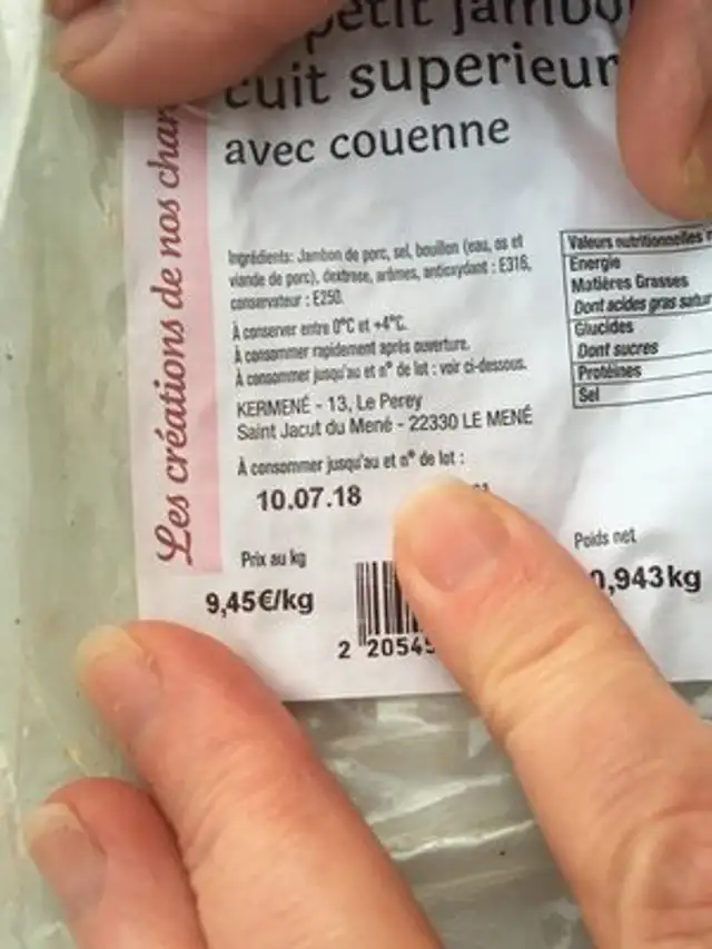 Le petit jamboncuit superieur avec couenne ingredients label
