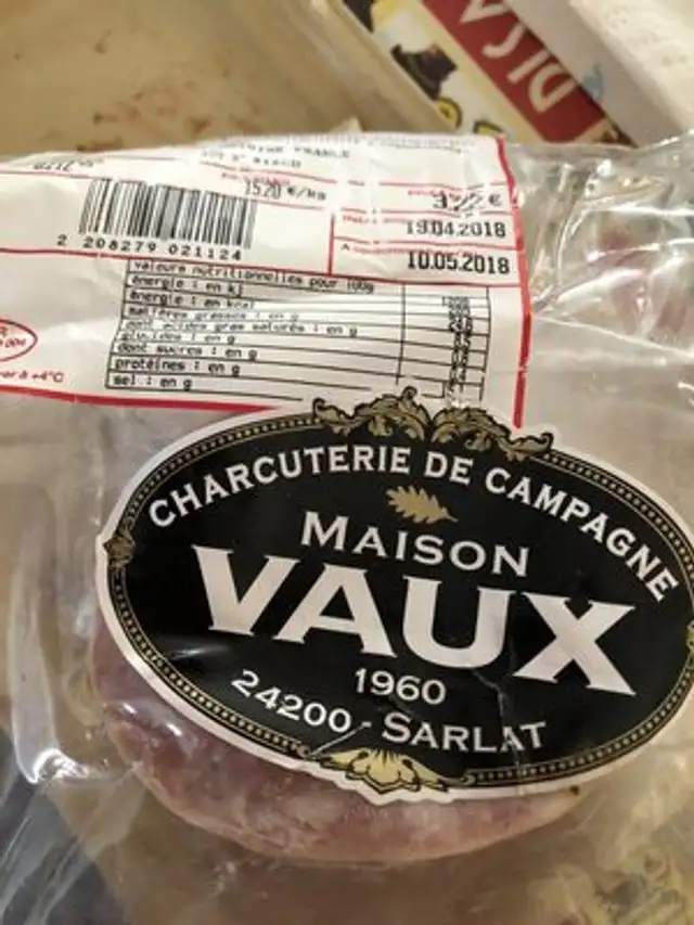 Saucisson ingredients label