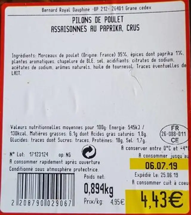 Pilons de poulet assaisonnés au paprika, crus nutrition facts table
