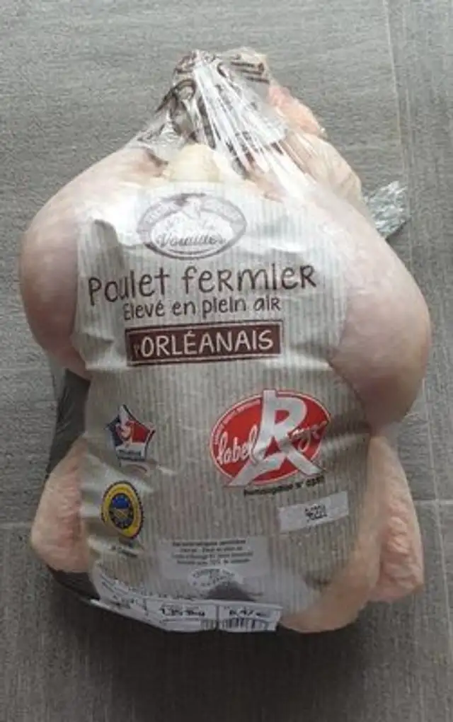 Poulet fermier élevé en plein air de l'Orléanais