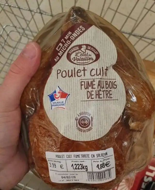 Poulet cuit fumé au bois de hêtre