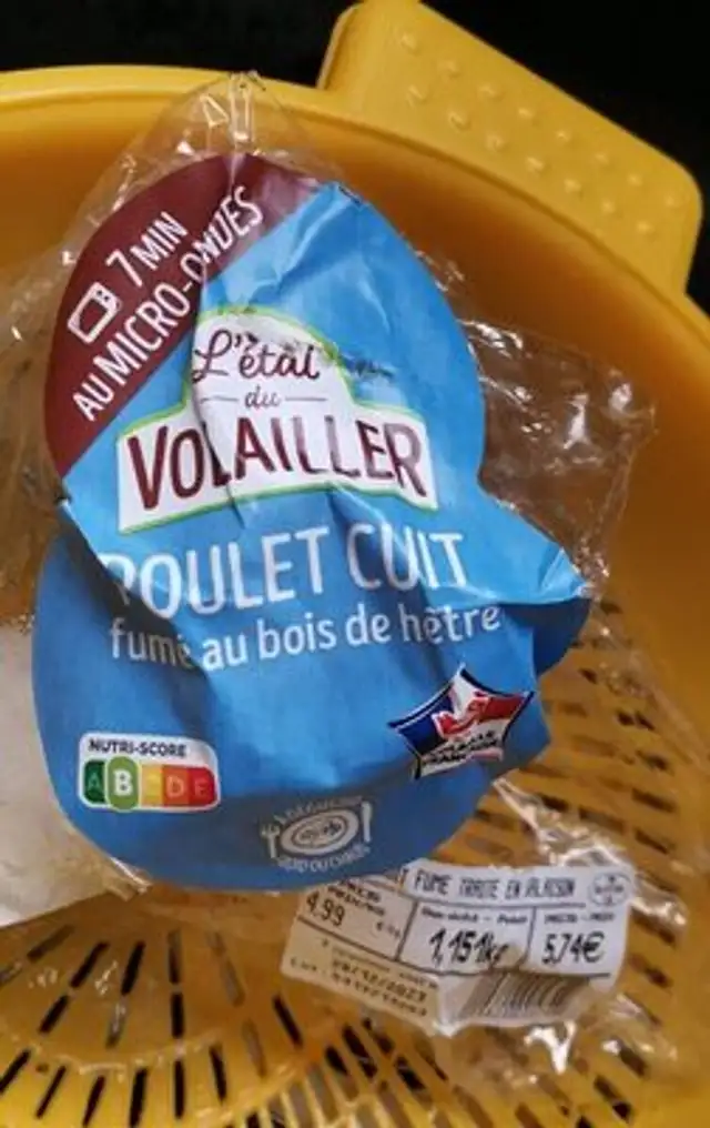 Poulet cuit fumé au bois de hêtre