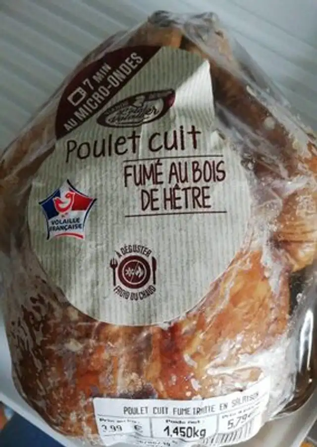 Poulet cuit fumé au bois de hêtre