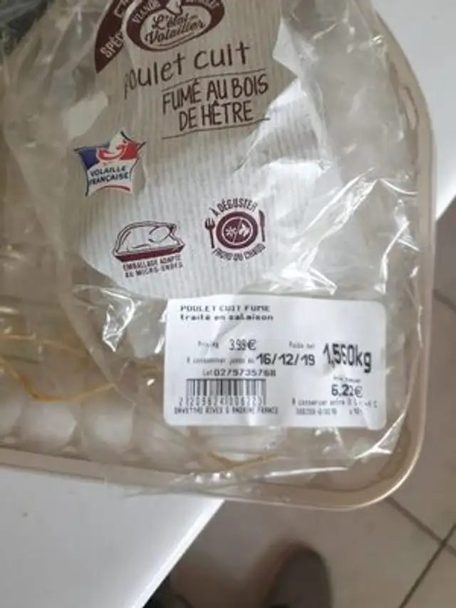 Poulet cuit fumé