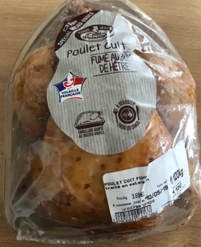 Poulet cuit fumé au bois de hêtre
