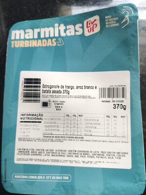 Estrogonofe de Frango, Arroz Branco e Batata Assada