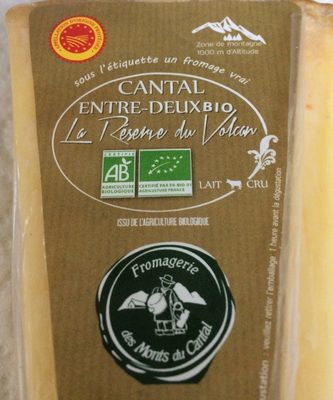 Cantal entre-deux lait cru front packaging