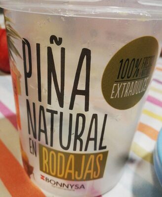 Piña natural en rodajas