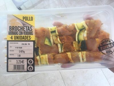 Brochetas pollo adobadas con verduras