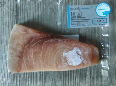 Steak d'espadon decongele sous vide