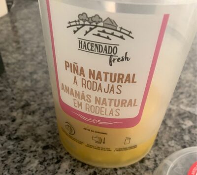 Piña natural en rodajas