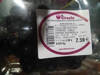 Uva negra sin semilla