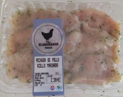 Pechuga de pollo al ajillo marinada