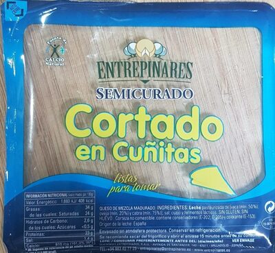 Queso semicurado cortado en cuñitas front packaging