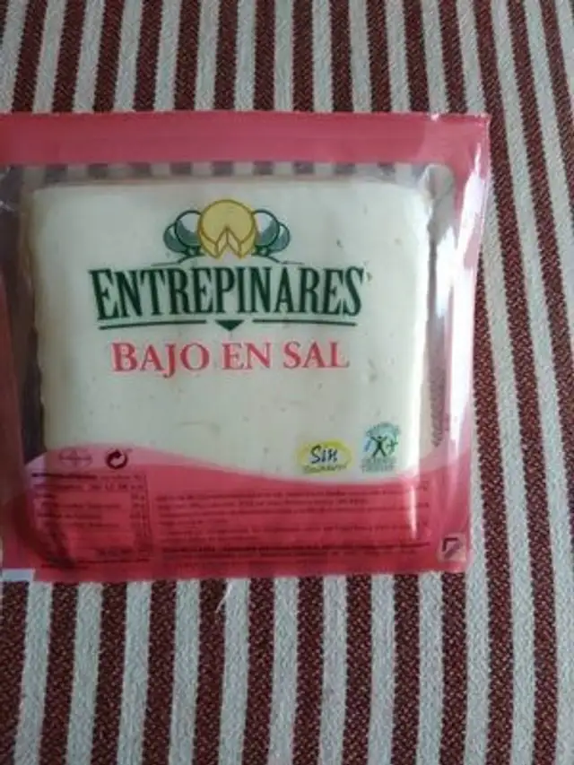 Queso bajo en sal nutrition facts table