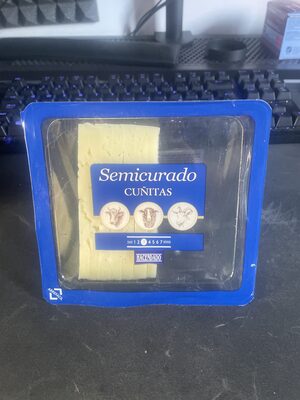 Queso semicurado cuñitas