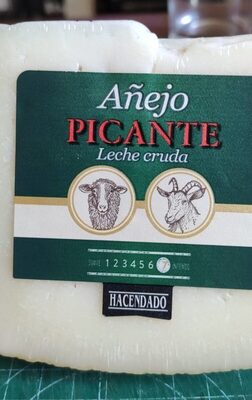 Entrepinares cuña de queso añejo picante