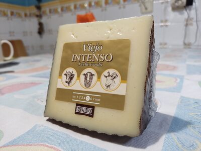 Queso viejo intenso (leche cruda)