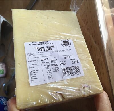 Cantal jeune portions