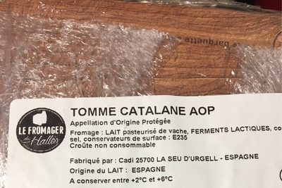 Tomme catalane AOP front packaging